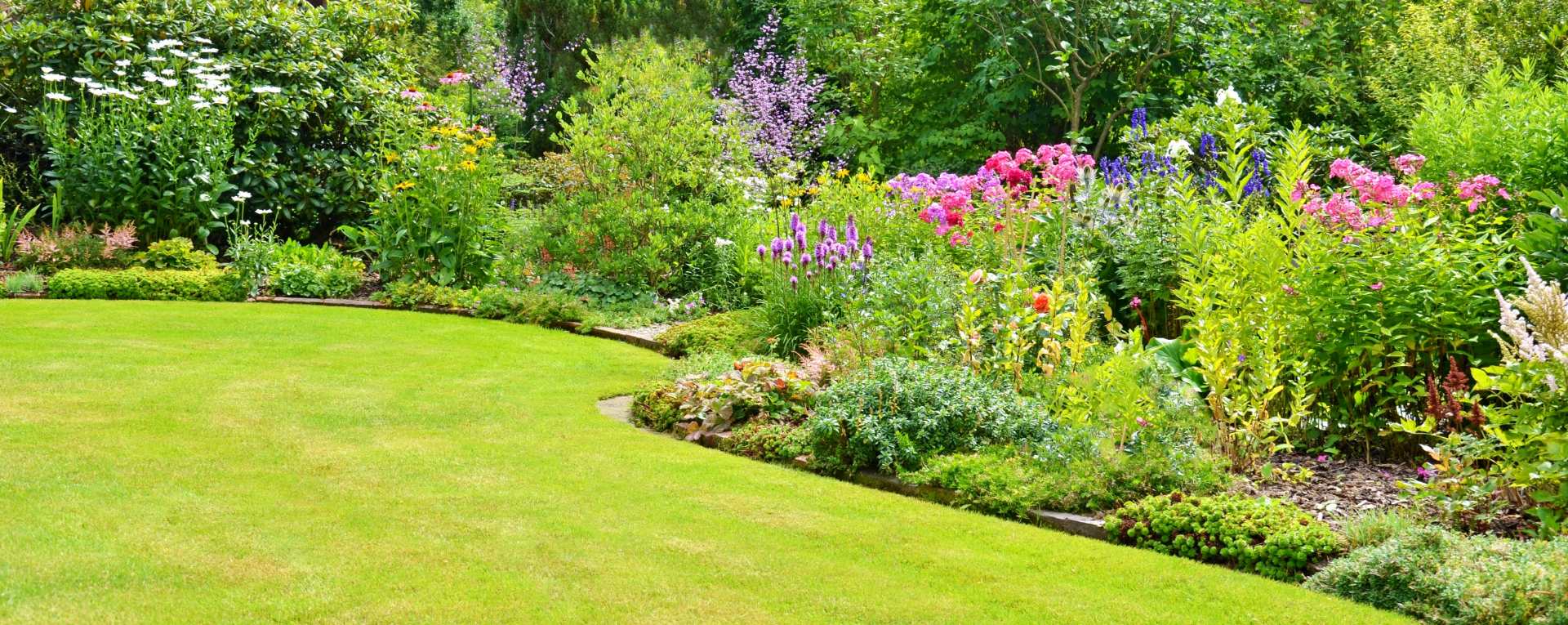 Softscaping Services Durham | Landscape & Lawn Maintenance Professionals
